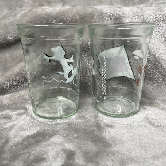 Vintage 90's Tom & Jerry Welch's Glass Jelly Jar Set of 2 Cups Surf & Kite Theme - Picture 3 of 8